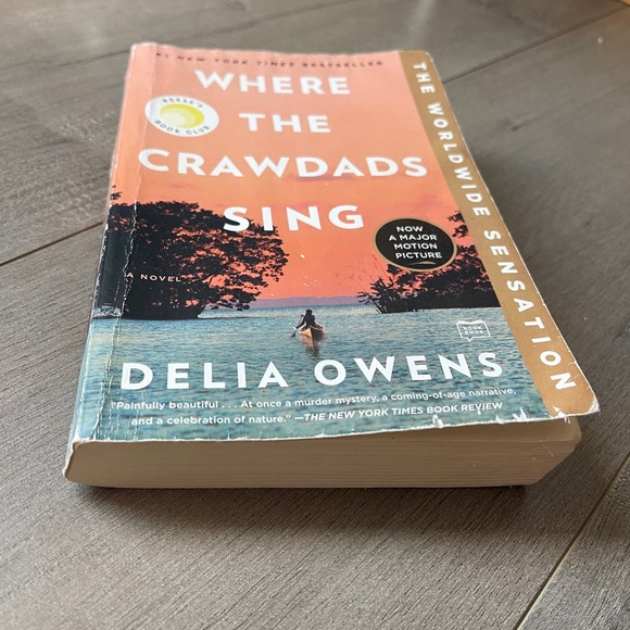 Where the Crawdads Sing Book - Picture 2 of 5